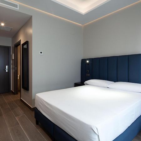Leflet Sanlucar Hotel Sanlucar la Mayor Ngoại thất bức ảnh