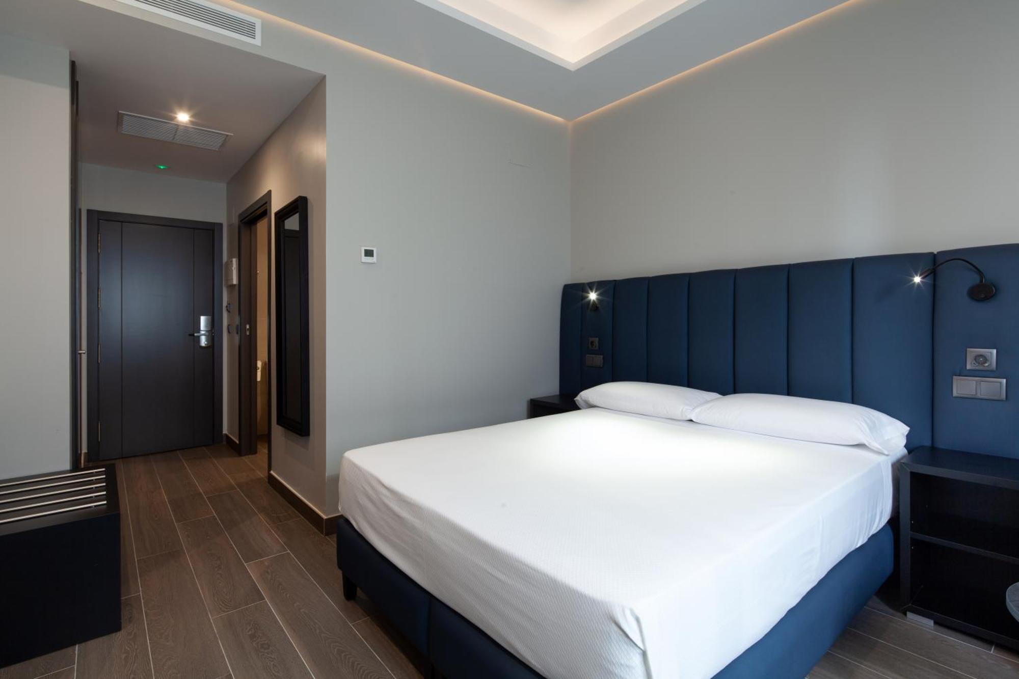 Leflet Sanlucar Hotel Sanlucar la Mayor Ngoại thất bức ảnh